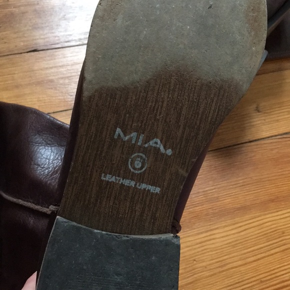 Tall brown boots - Picture 5 of 5